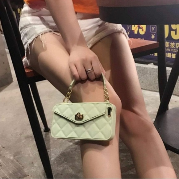 iPhone 11 pro max Case - Picture 12 of 15